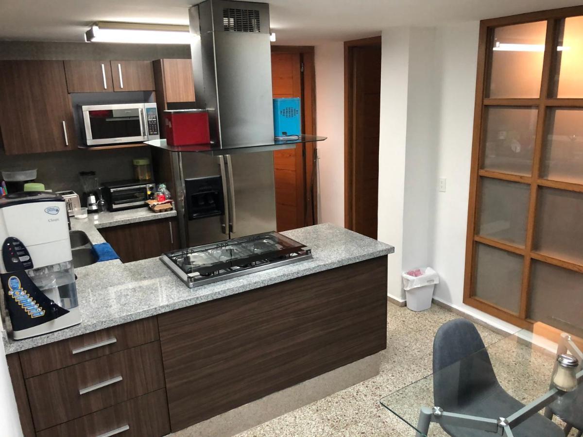 Готель Caravansaro Vazquez De Mella 347 Polanco Мехіко Екстер'єр фото